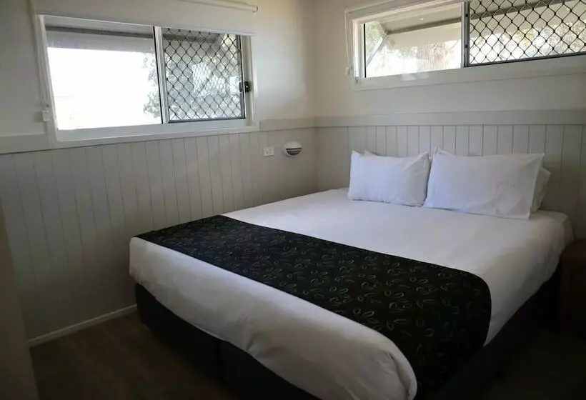 ３ベッドルームのスーペリアビラ, Nrma Lake Somerset Holiday Park