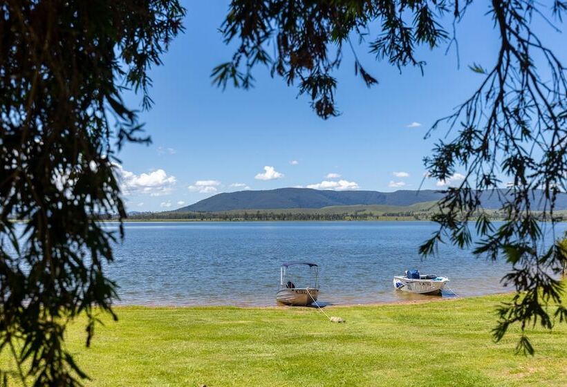 三卧高级别墅, Nrma Lake Somerset Holiday Park