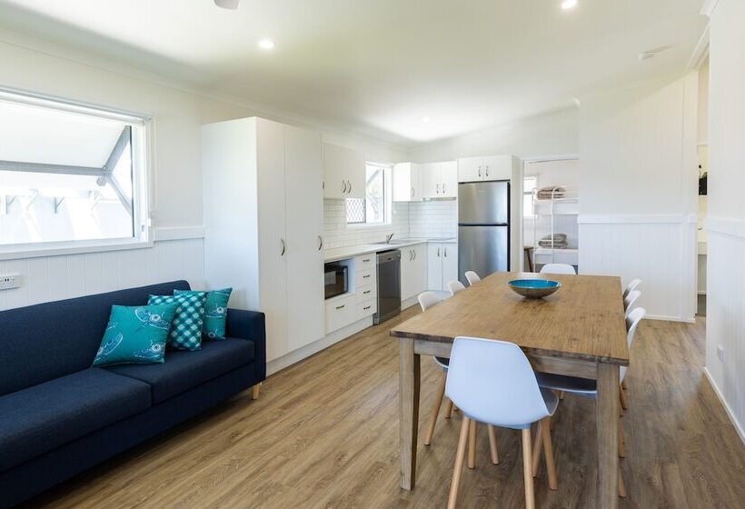 三卧高级别墅, Nrma Lake Somerset Holiday Park