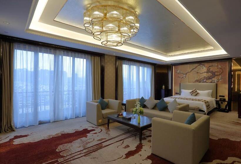 Suite Prezydencki, Ramada By Wyndham Huizhou South