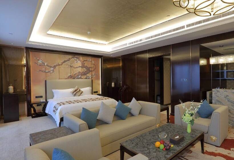 Suite Prezydencki, Ramada By Wyndham Huizhou South