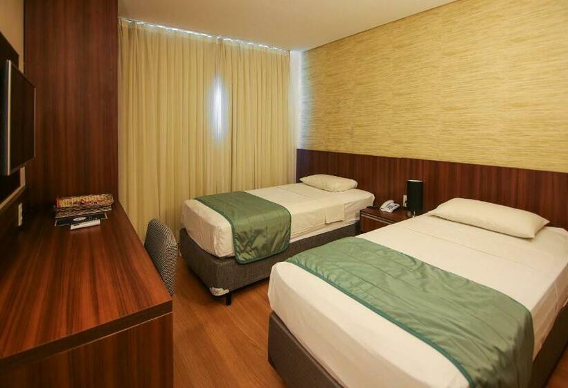 シングルデラックスルーム, Serrano