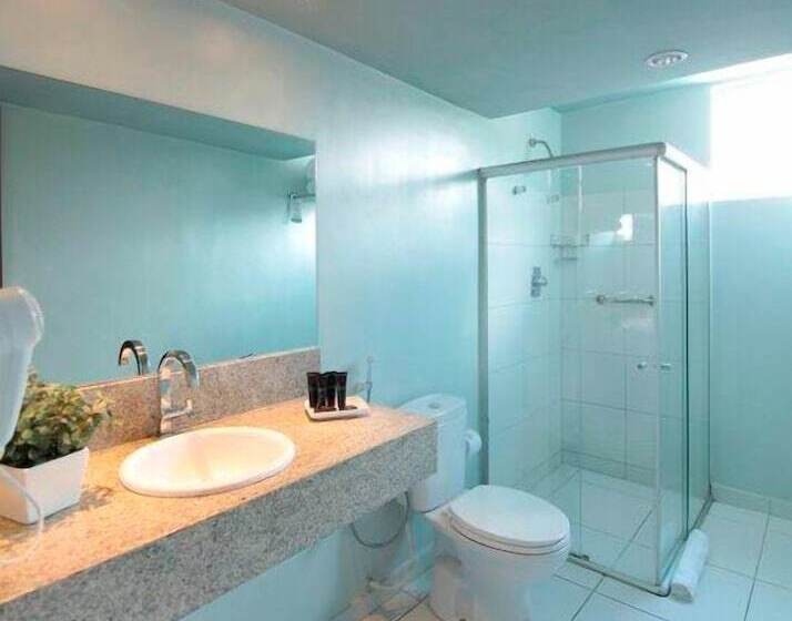 スーペリアトリプルルーム, Serrano