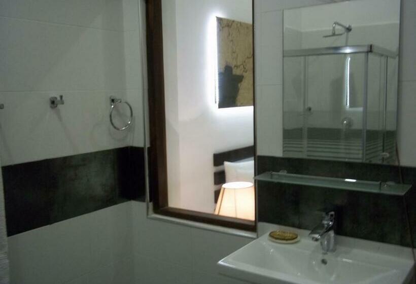 디럭스 룸 킹사이즈 침대, Sunrise Palace Negombo