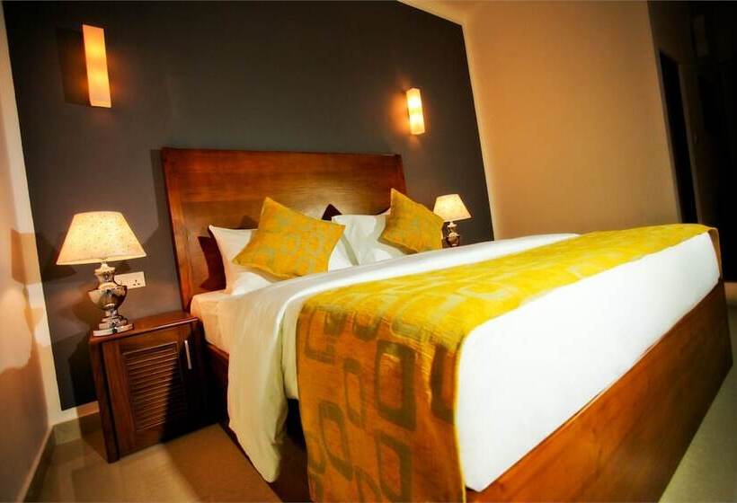 Номер Стандарт Трехместный, Travellers Nest Kandy