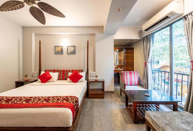 חדר דלוקס, Zense Candolim