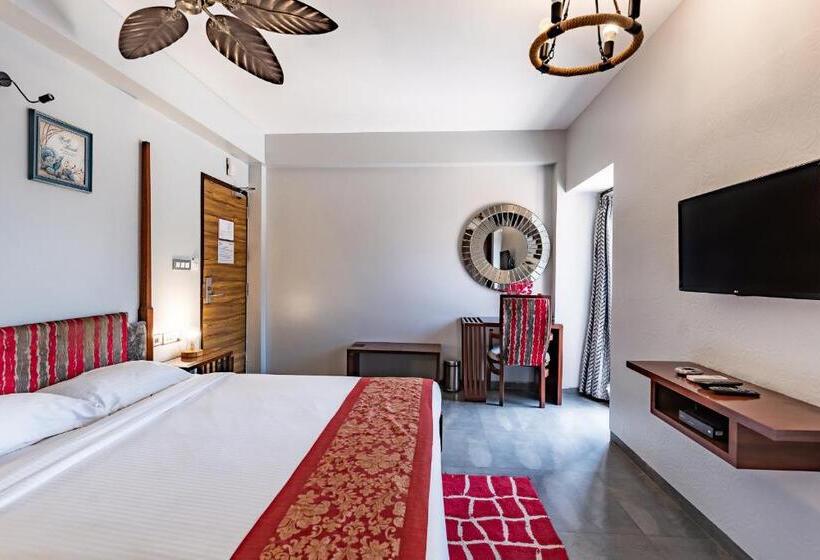 Premium room with terrace, Zense Candolim