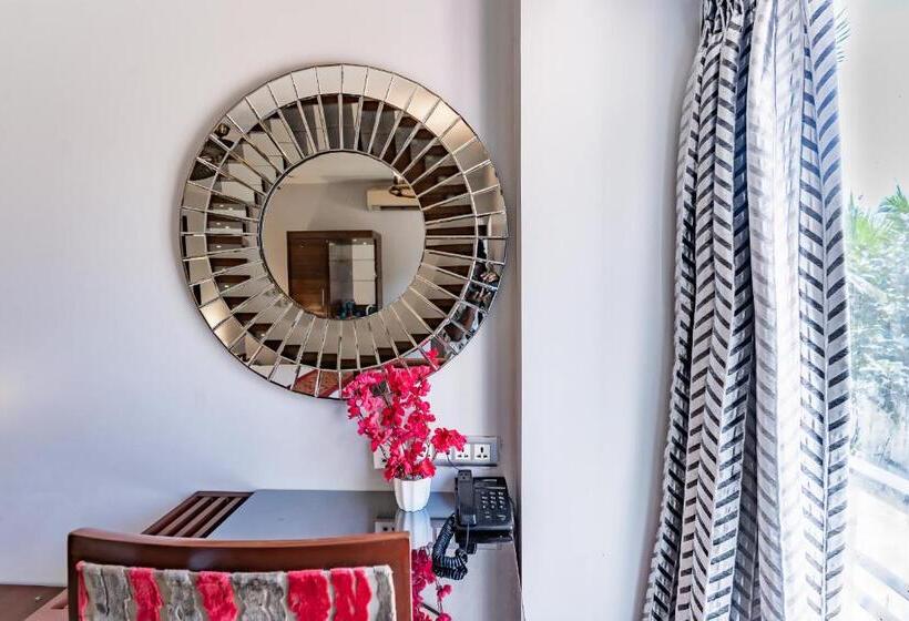 Premium room with terrace, Zense Candolim