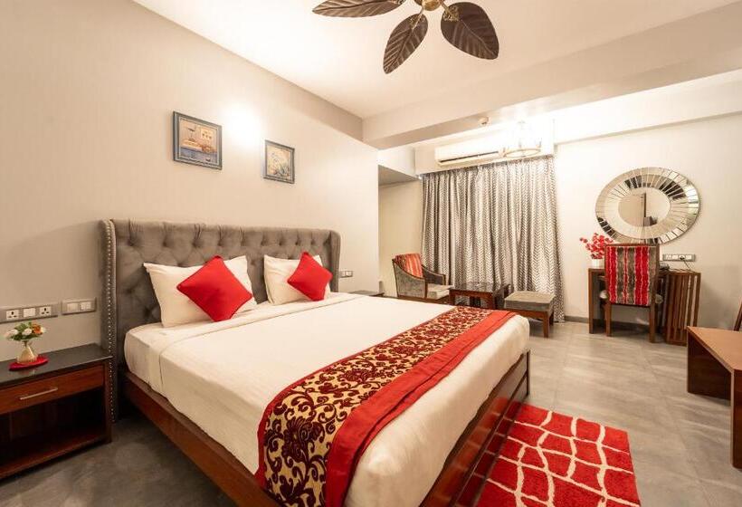 סוויטת מאסור, Zense Candolim