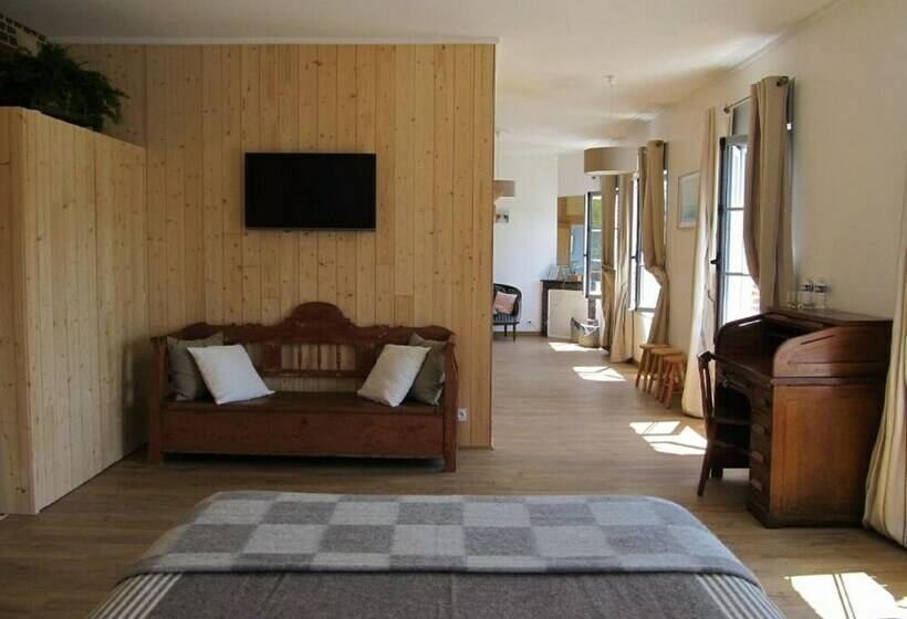 سوییت, A L Ecole Buissonnière