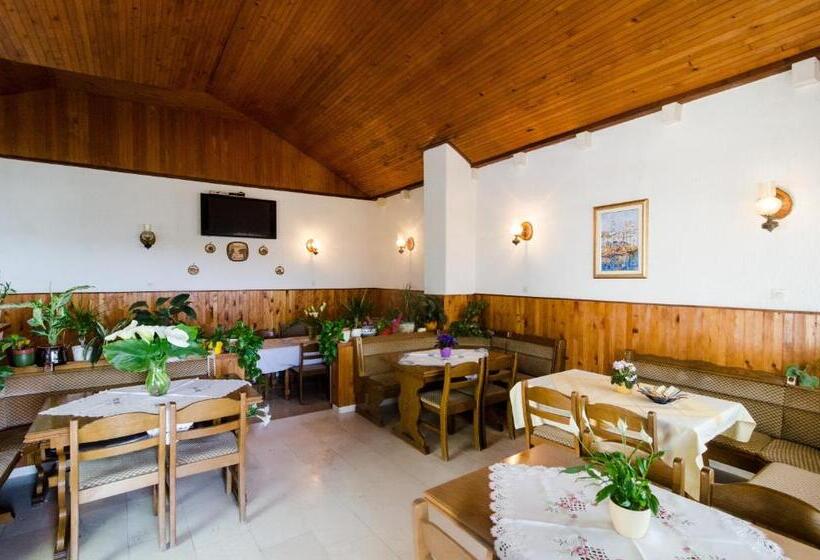 Quarto Estandar Vista Jardim, Guesthouse Moretić