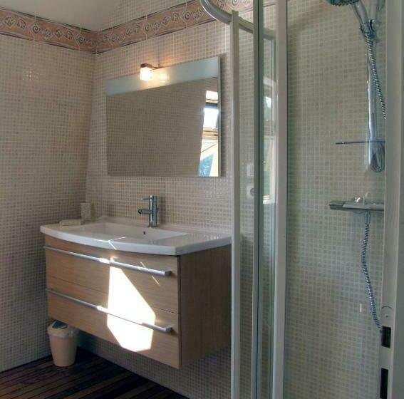 Romantic Room, Chambres D'hotes Du Moulin De Lachaux