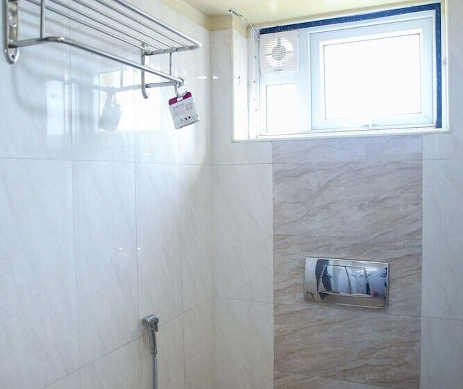 חדר קלאב, Rock Fort View