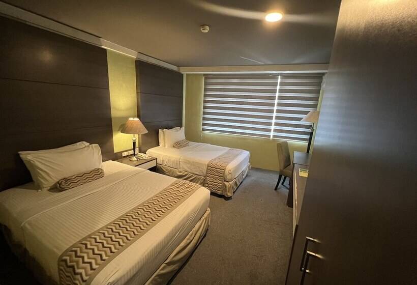 Номер Стандарт, 88 Courtyard