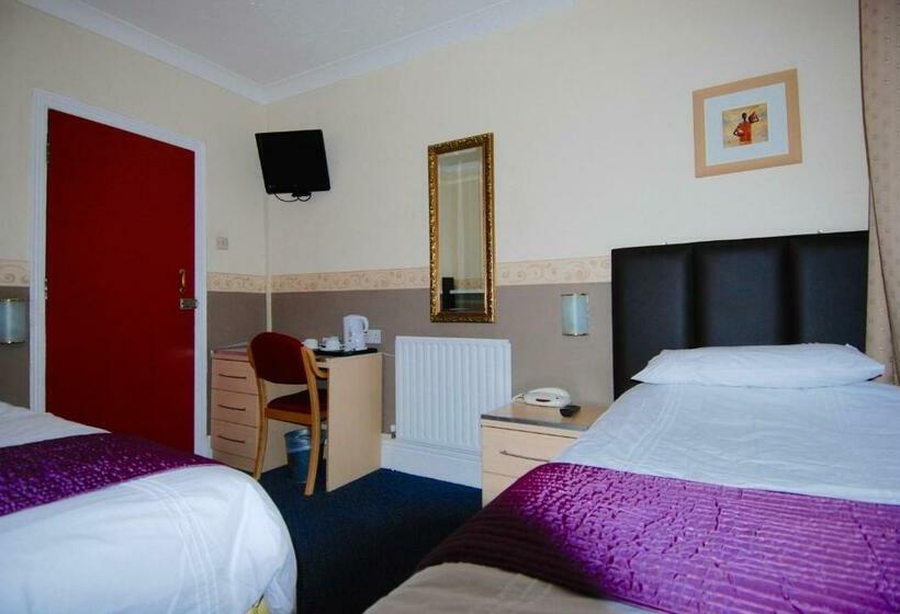 标准间, At Caledonia