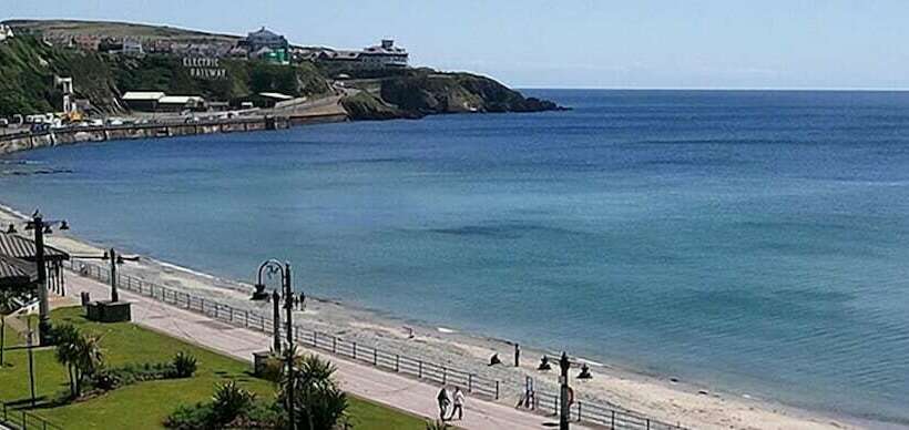 带海景的标准房, At Caledonia