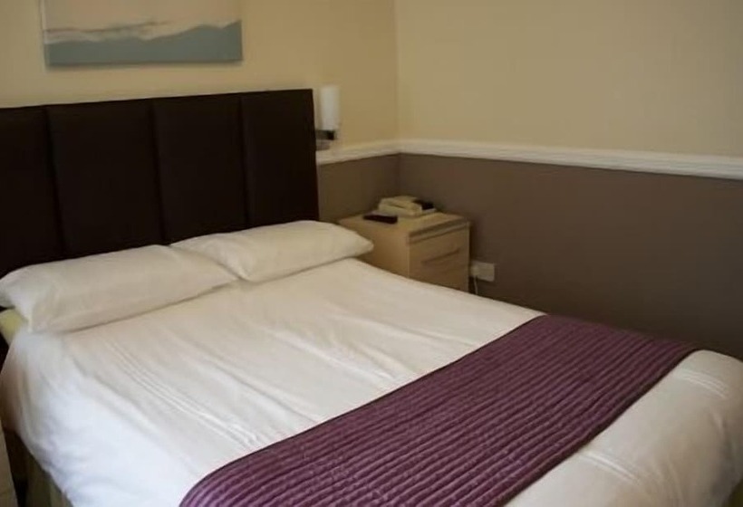 带海景的标准房, At Caledonia