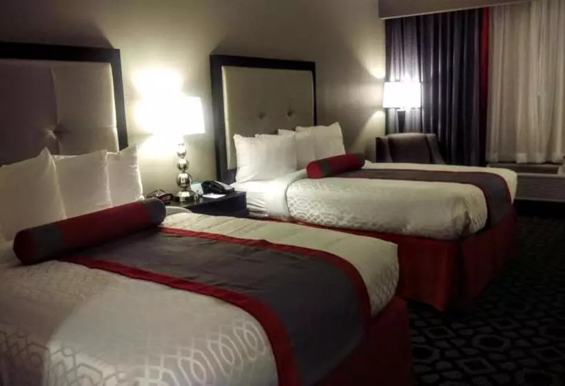 اتاق استاندارد برای معلولان, Best Western Plus Laredo Inn & Suites