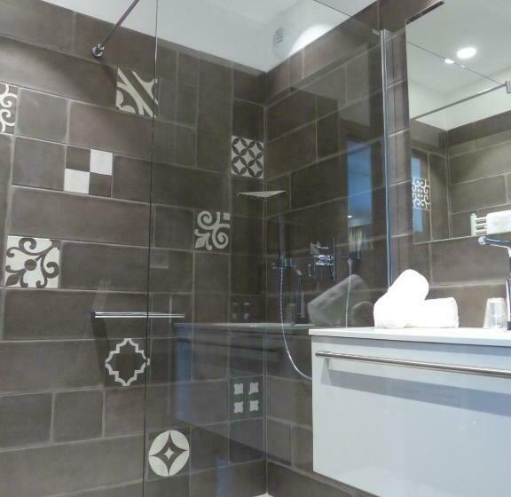 Номер Комфорт, Davia