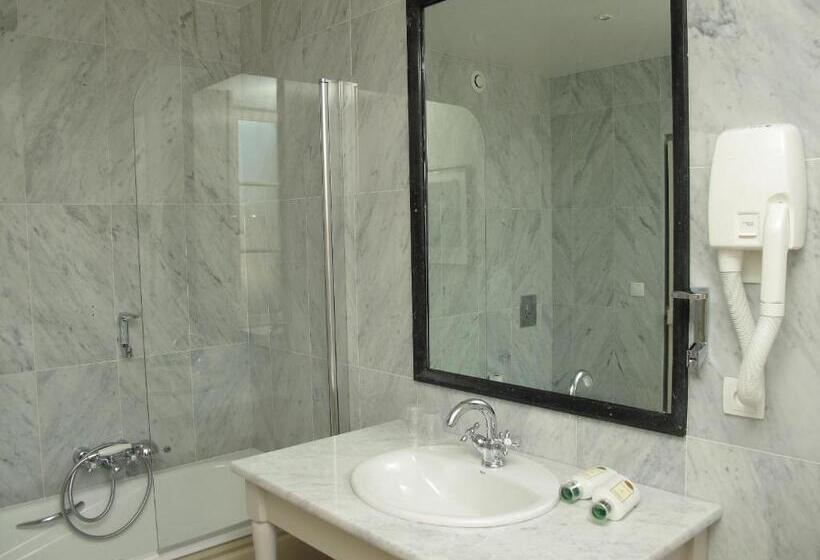 חדר סופריור, De Londres