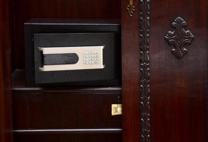 سوئیت با بالکن, Kasthamandap Boutique