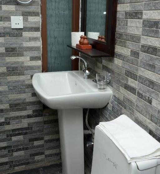 اتاق استاندارد سه نفره, Kasthamandap Boutique