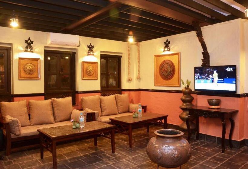 اتاق استاندارد سه نفره, Kasthamandap Boutique