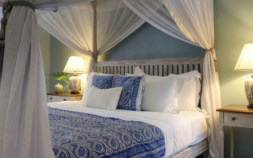 デラックスルーム, Maniumpathy