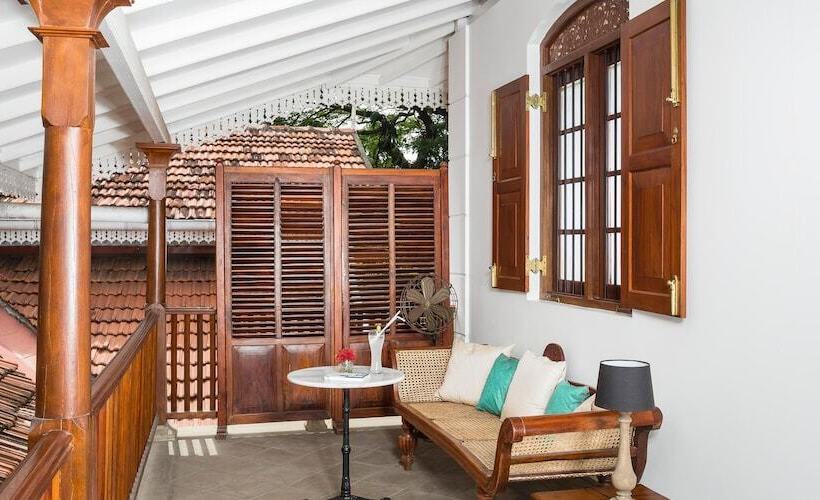 スーペリアールーム, Maniumpathy