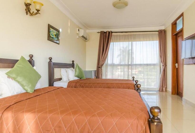 غرفة قياسية مزوَّدة بشُرفة, Marie S Royale