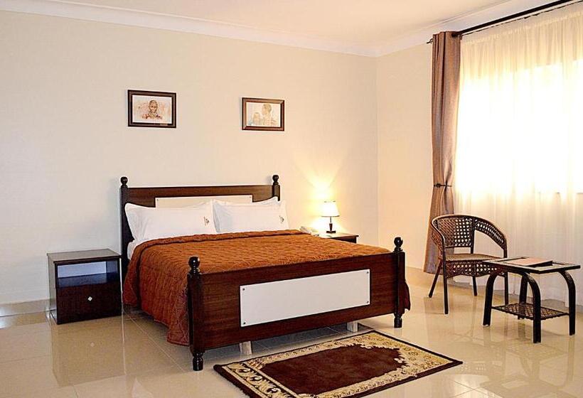 جناح, Marie S Royale