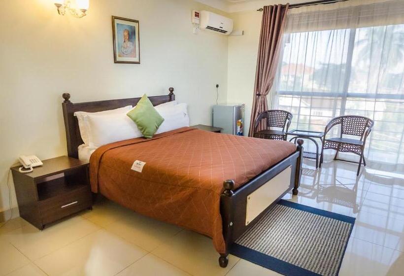 جناح, Marie S Royale