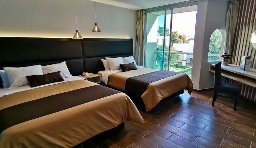 اتاق استاندارد چهار تخته, Posada Senorial