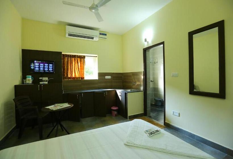 חדר דלוקס, Season 4 Residences  Thiruvanmiyur Near Tidel Park Apollo Proton Cancer Center And Iit Madras Resear