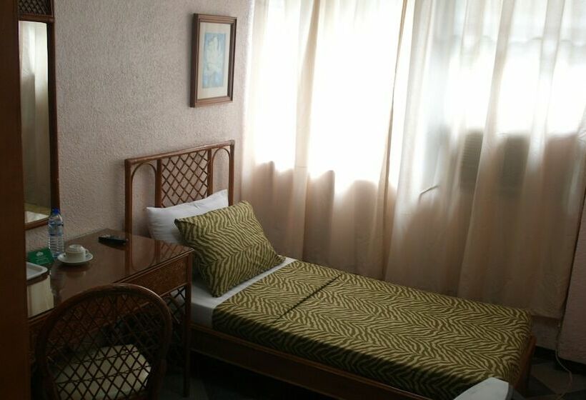 חדר סטנדרט יחיד, Teo Fel Pension