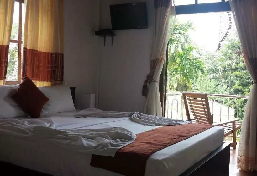 バルコニー付きデラックスルーム, Vino Villa Tourists & Local Accommodations   24 Hrs