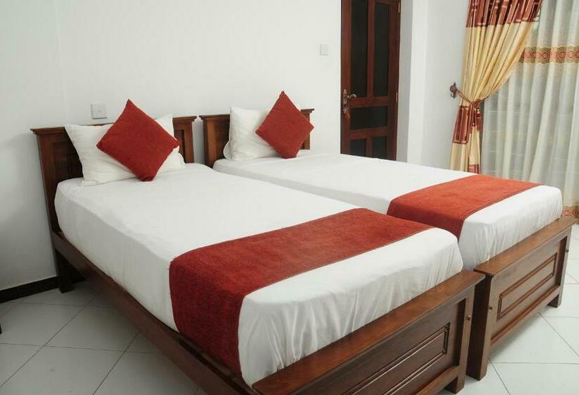 Quarto Deluxe, Vino Villa Tourists & Local Accommodations   24 Hrs