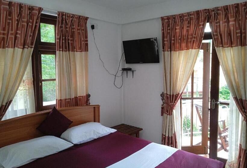 Quarto Deluxe, Vino Villa Tourists & Local Accommodations   24 Hrs