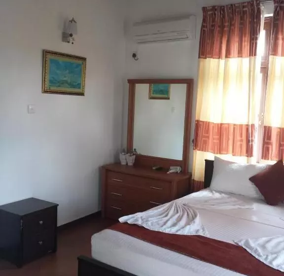 バルコニー付きデラックスルーム, Vino Villa Tourists & Local Accommodations   24 Hrs