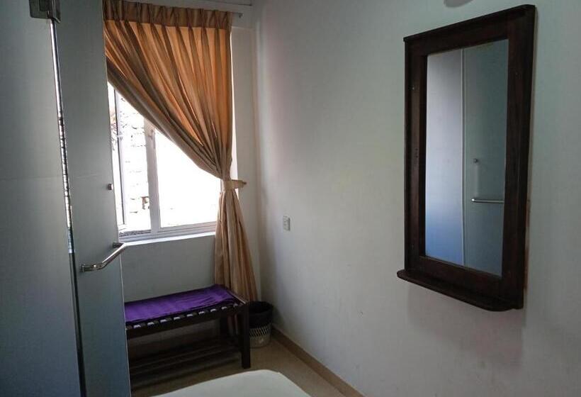 Quarto Economy Individual, Vino Villa Tourists & Local Accommodations   24 Hrs