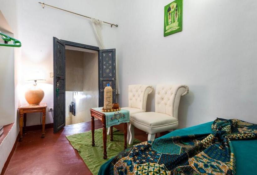 اتاق سوپریور, Riad Belko