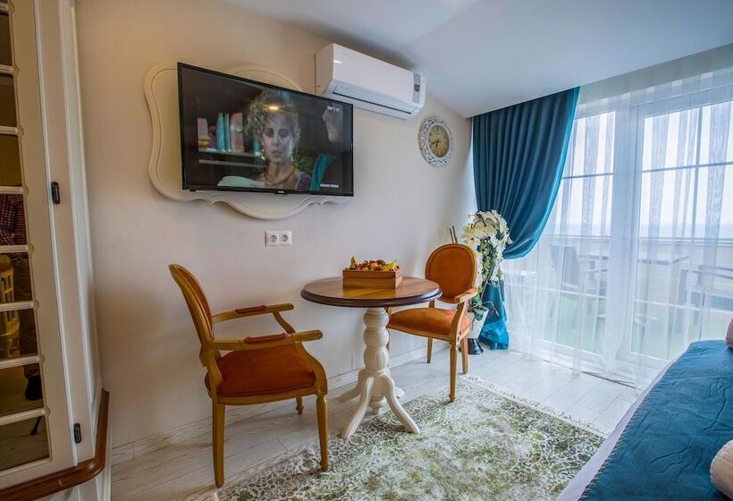 اتاق لوکس با چشمانداز دریا, Andalouse Suite