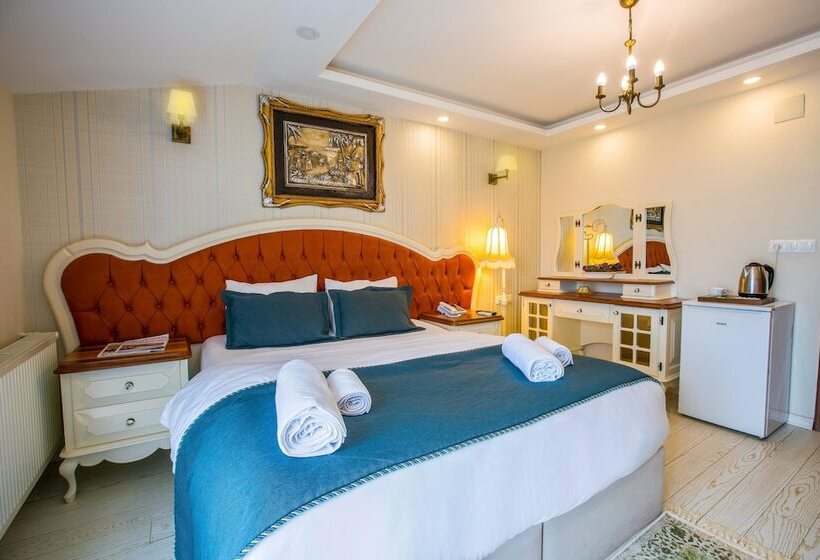 اتاق لوکس با چشمانداز دریا, Andalouse Suite