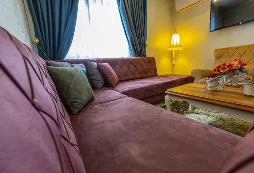 سوییت خانوادگی, Andalouse Suite