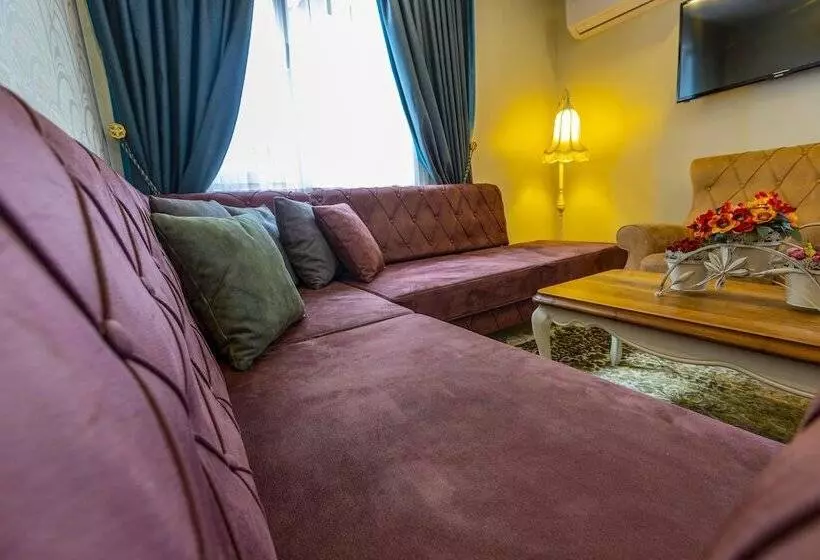 سوییت خانوادگی, Andalouse Suite