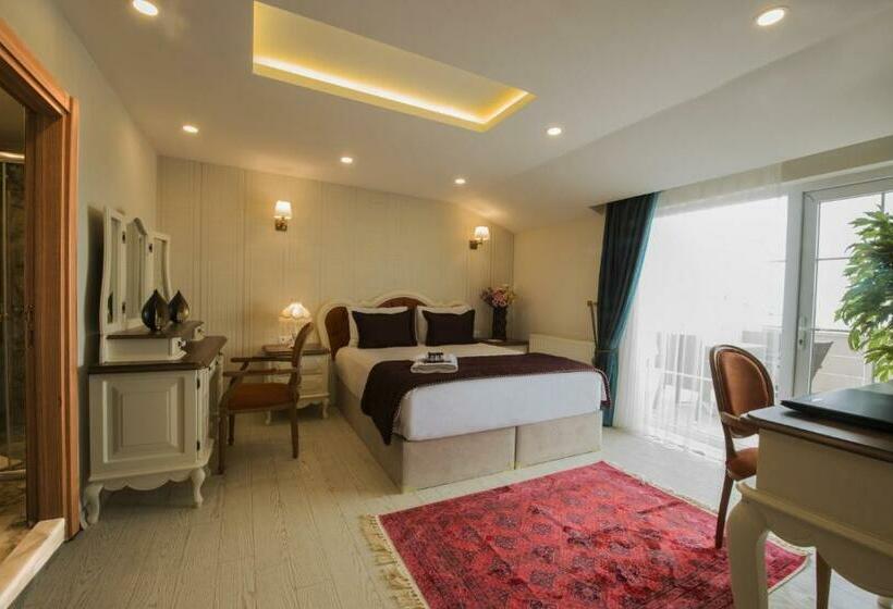 اتاق لوکس با چشمانداز دریا, Andalouse Suite