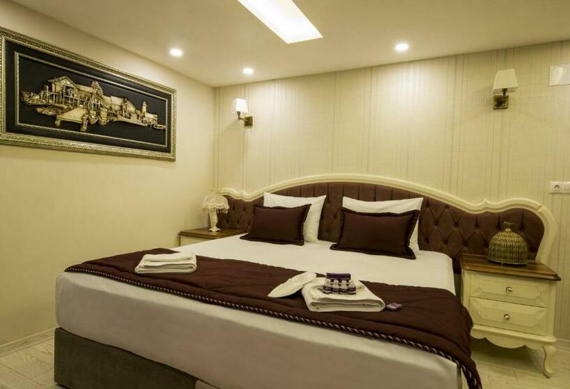 اتاق لوکس با چشمانداز دریا, Andalouse Suite