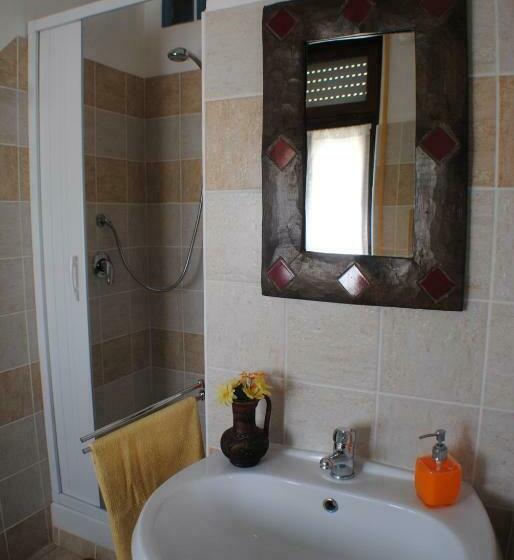 스탠다드 트리플 룸, B&b Jamba Self Ceck In