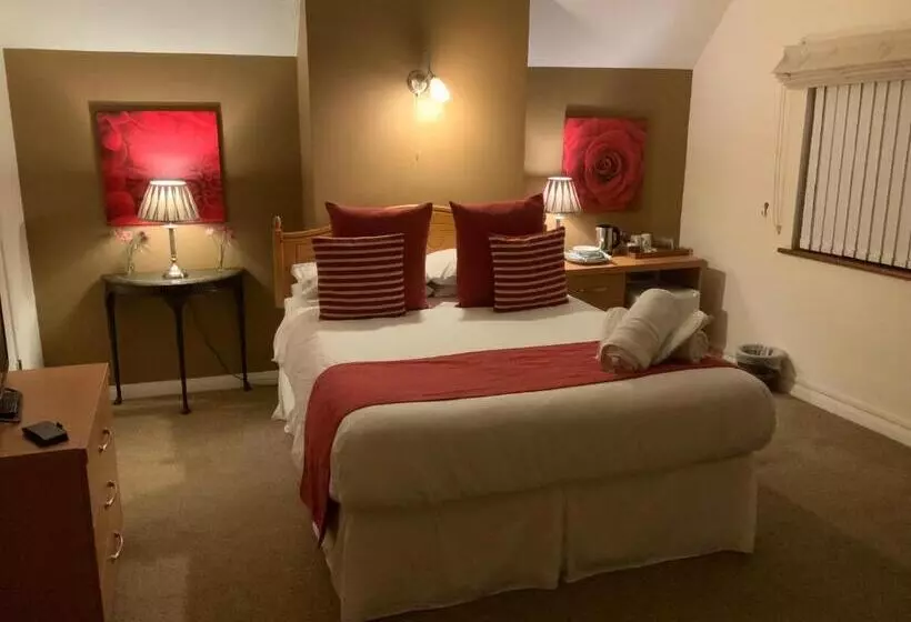 اتاق لوکس, The Bridge Guest House