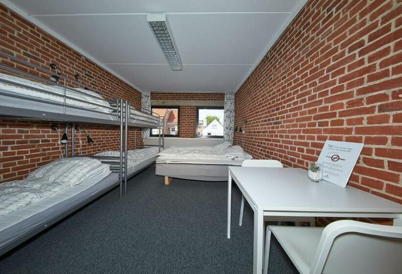 חדר משפחתי, Family Rooms With Ensuite Bathrooms